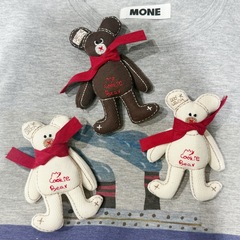 韓国のかわいい漫画の生地スカーフクマ人形ブローチペンダント帽子スカーフスクールバッグアクセサリーアクセサリー