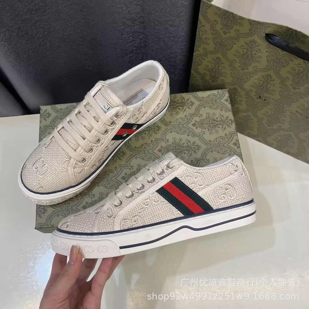 Qadın kətan ayaqqabısı, ağ tikməli casual sneaker