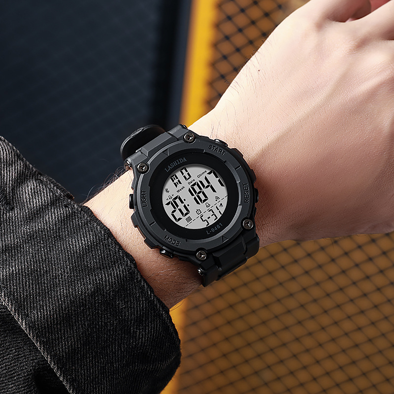 Nuevos deportes al aire libre de la moda de los hombres reloj electrónico de los hombres estudiante multifunción luminosa alarma reloj electrónico al por mayor