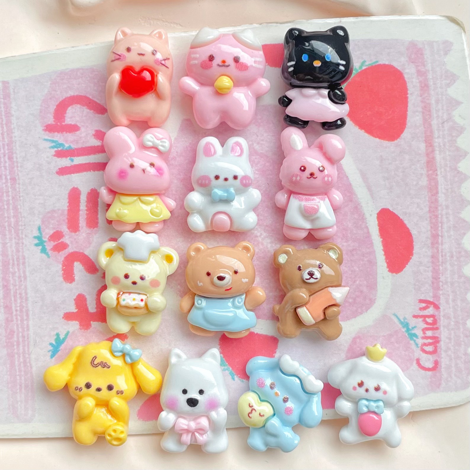 小さいサイズの動物の樹脂の部品の猫のウサギの恐竜の熊の装飾の材料のヘアピンの携帯のケースの靴の装飾のアクセサリ