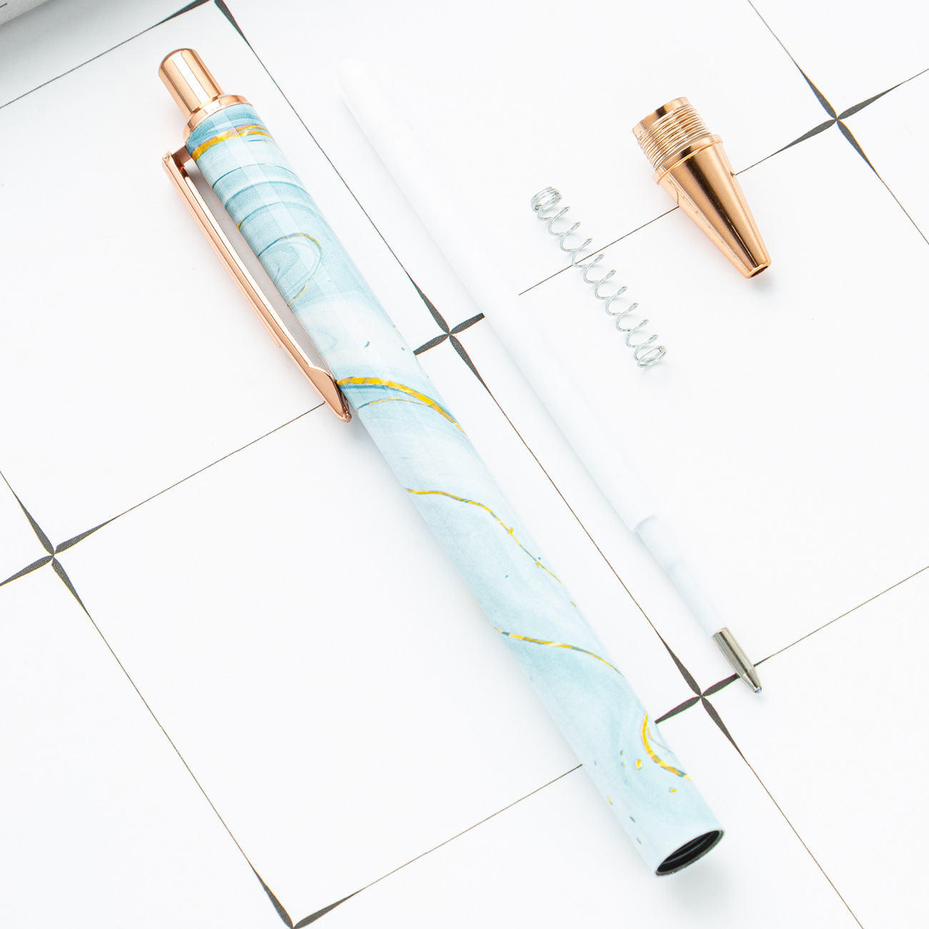 Nuevo empuje bolígrafo patrón de impresión de transferencia de calor simple prensa publicidad pluma estudiante creativo lindo escritura pluma de metal