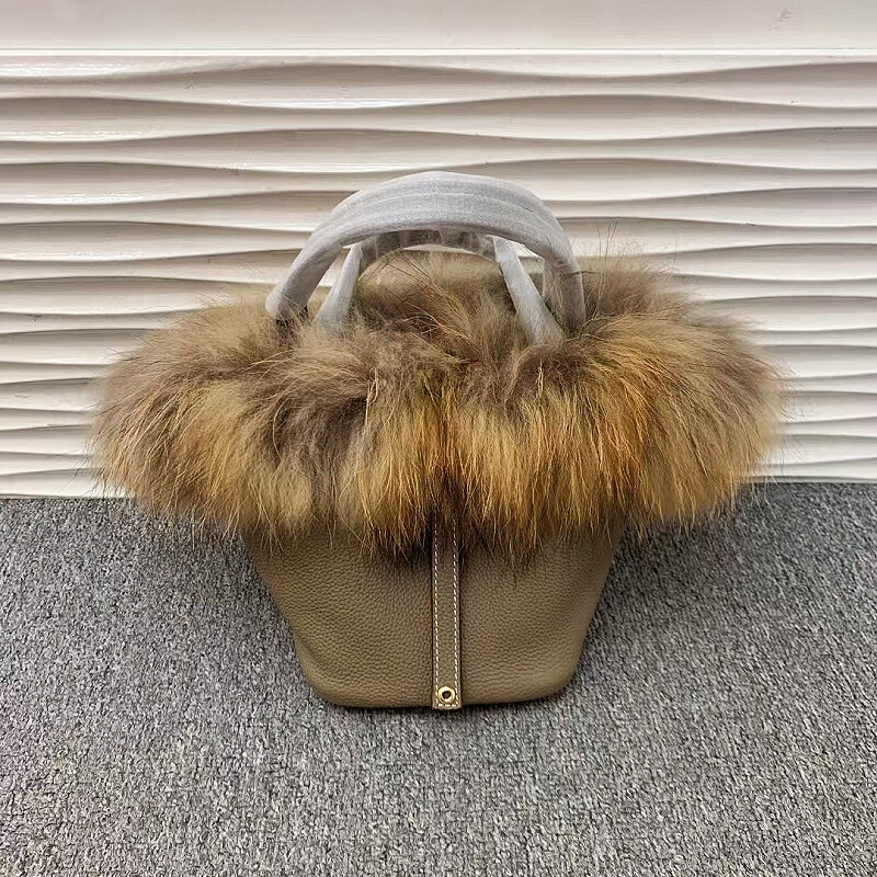 New Vegetable Basket Fox Fur Raccoon Fur Top Layer Cowhide Handbag Mother Bag Autumn and Winter Easy to Take High Quality