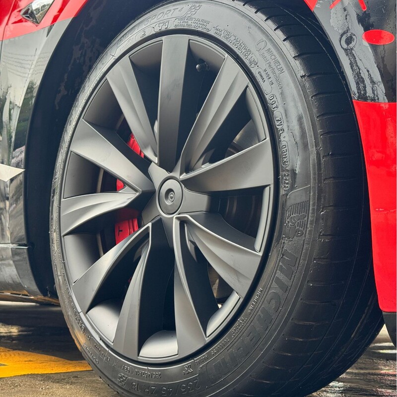 テスラ 19-23 モデル 3 ホイールハブカバーフルエッジ 18inch M3 ホイールハブカバー 18inch 旧電車に適しています。|undefined