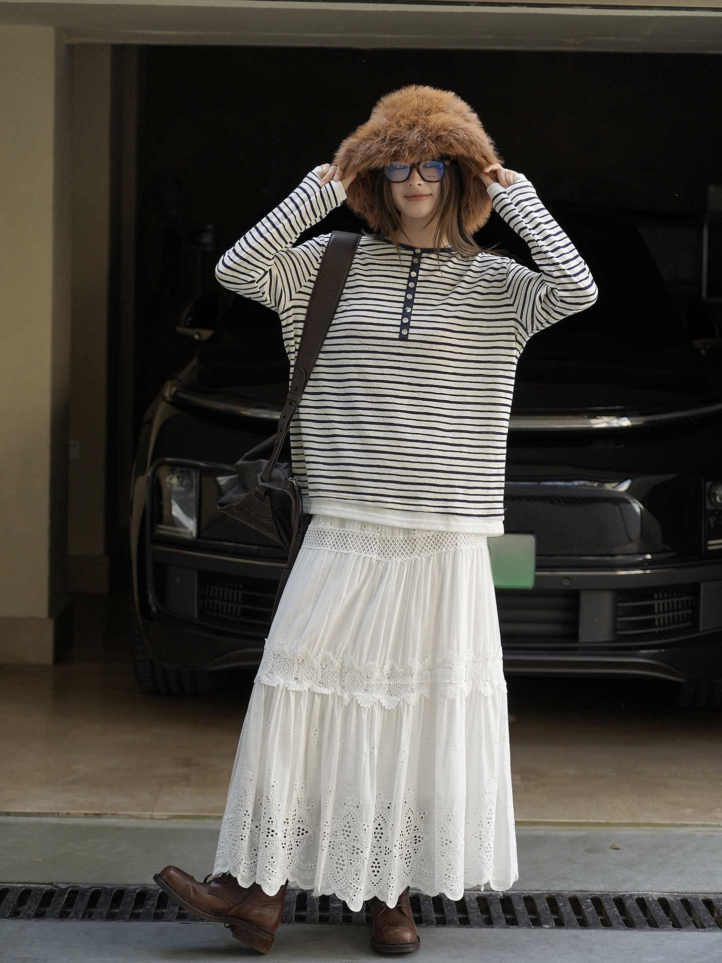 Louvre Early Autumn New Bohemian Romantic Style Hollow Lace Petal Solid Color Loose Wide Hem Long Skirt For Women_ecoleips.com