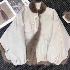 2025冬季新款独特设计感超好看毛毛拼接流行小个子短款羽绒棉服女