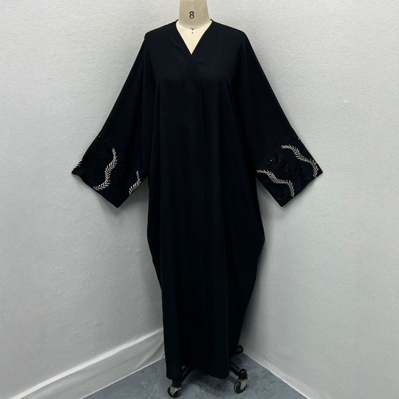 F452 Embroidered Women's Loose Plus Size Fashionable Outerwear Embroidered Loose Dress in Stock from Manufacturer