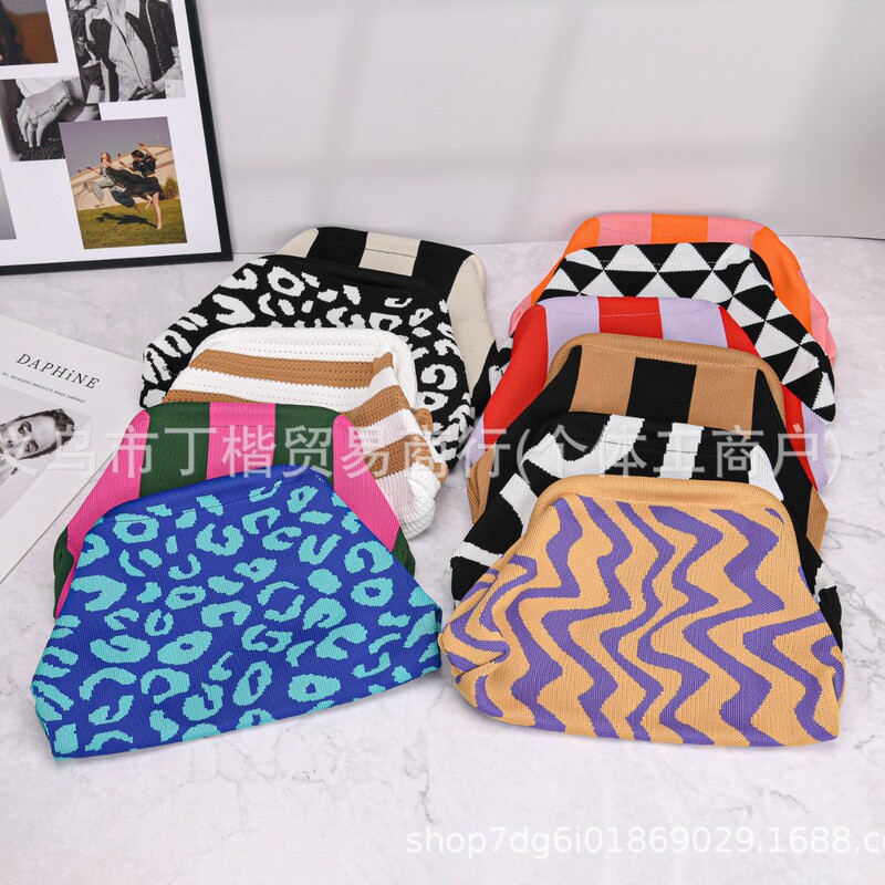 Cross-border bestseller leopard print clutch bag, high-end contrasting color knitted clip bag, large capacity, fashionable and versatile handbag Cross-border bestseller leopard print clutch bag, high-end contrasting color knitted clip bag, large capacity, fashionable and versatile handbag
