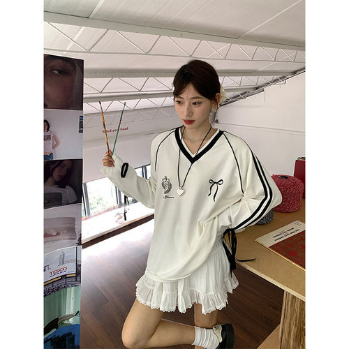 Original Quality White V-Neck Long-Sleeve Women's Loose Button-Trim Design Fitted Shirt for Autumn