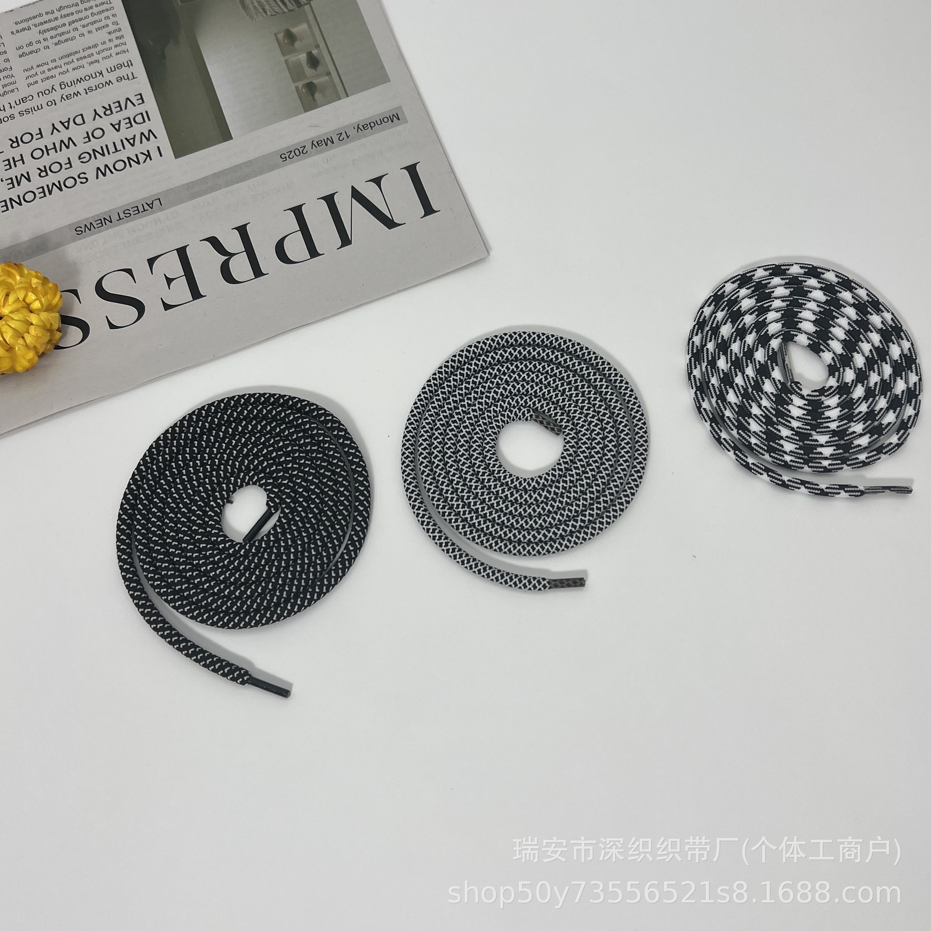 厂家批发32*7条芯加密绳圆黑白色交花1.3米塑料头裤腰绳卫衣帽绳