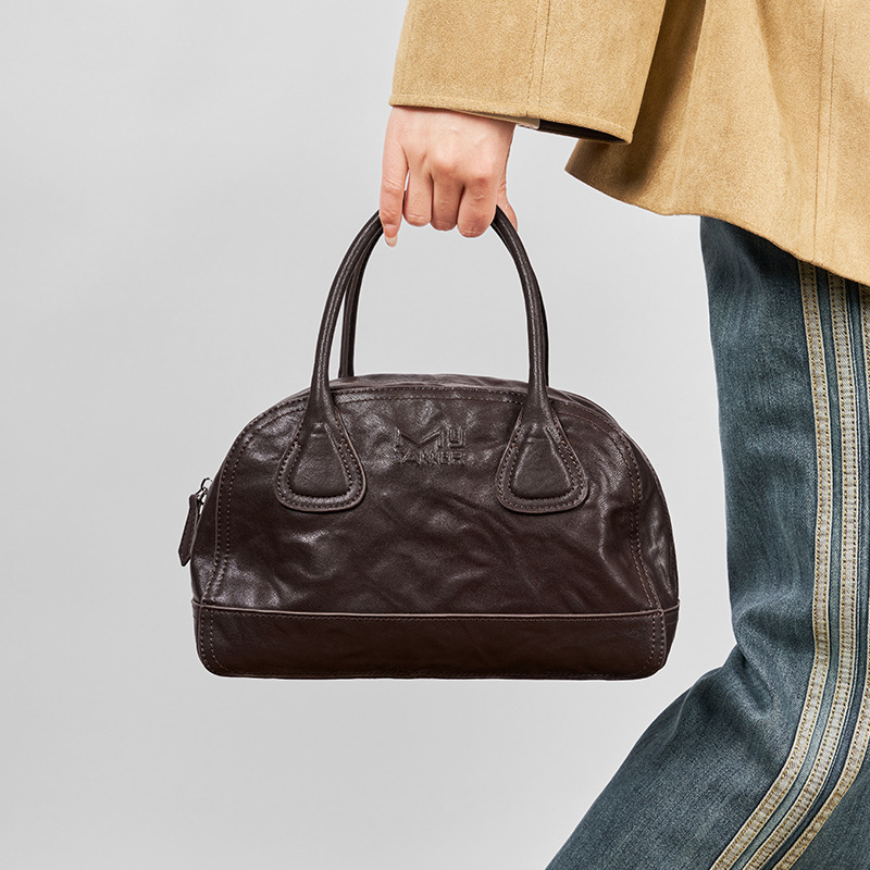 First-Layer Cowhide Boston Bag, Pleated Bowling Pillow Bag, Large-Capacity Commuter Genuine Leather Crossbody Shoulder Bag First-Layer Cowhide Boston Bag, Pleated Bowling Pillow Bag, Large-Capacity Commuter Genuine Leather Crossbody Shoulder Bag