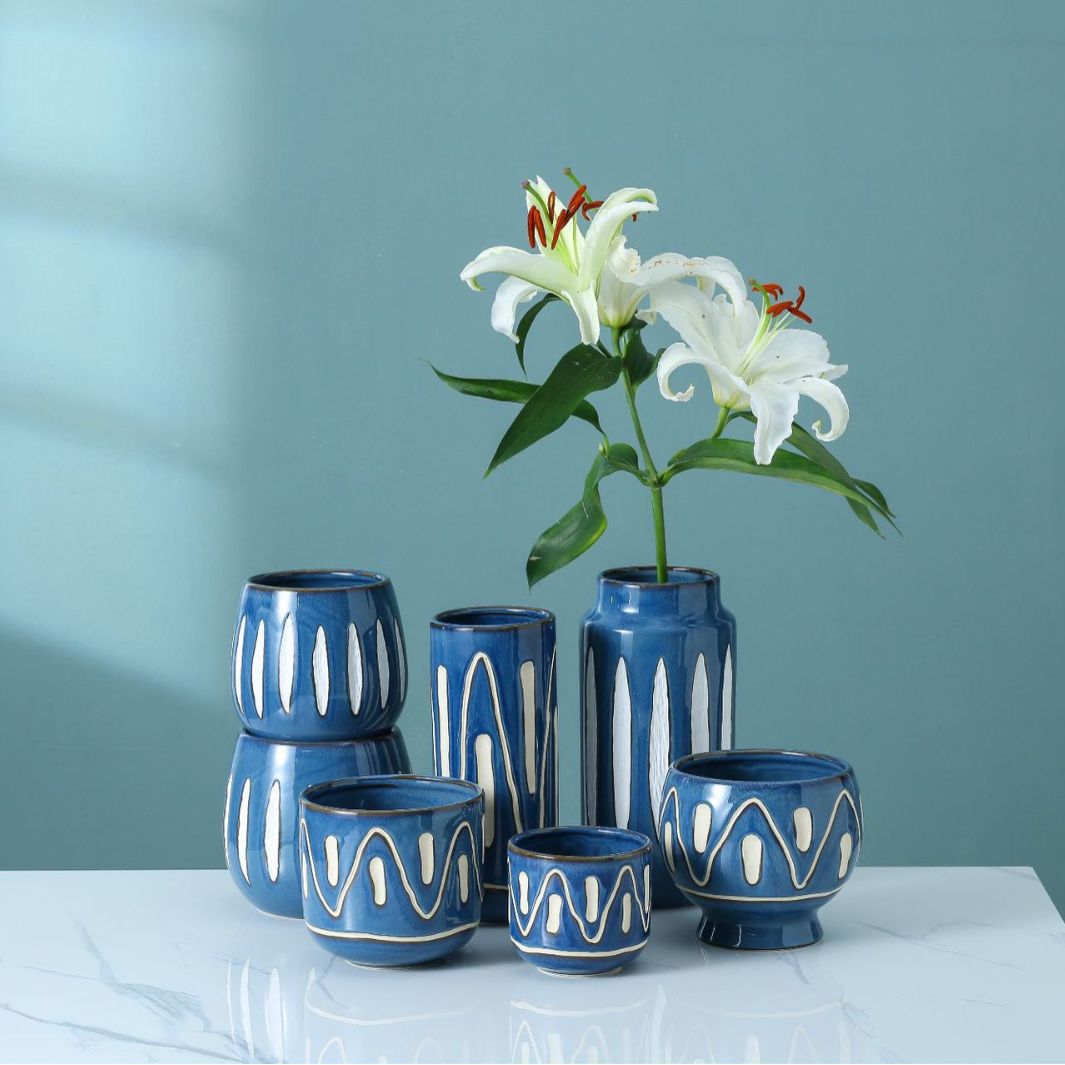 高顏值彩繪小花瓶陶瓷插花器ins風花瓶高級感輕奢餐桌擺件花瓶