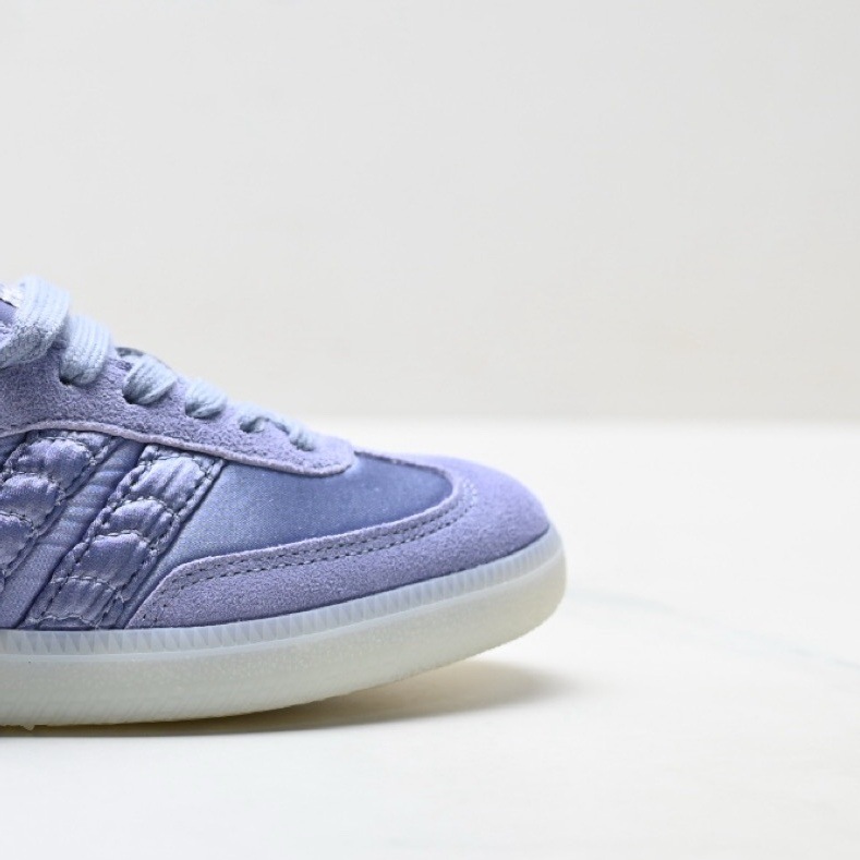 Real shot consultation customer service-11