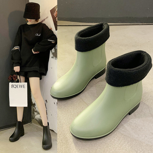 Four-Season Rain Boots for Women, Chelsea Rain Boots, Short Tube, Slip-Resistant and Waterproof, Fashion Martin Boots, Low Heel, Casual Adult Rain Boots