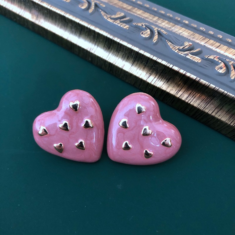 Pink Retro Round Heart Earrings display picture 4