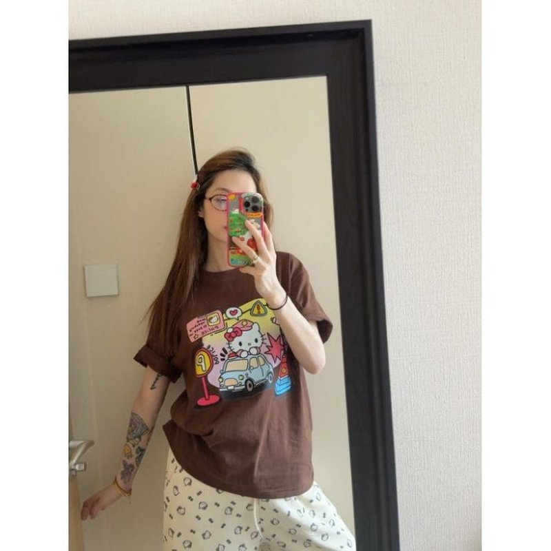 不透明で美しいハローキティプリント半袖Tシャツトップスメイラードピュアコットン半袖Tシャツ女性用落書き男性用|undefined