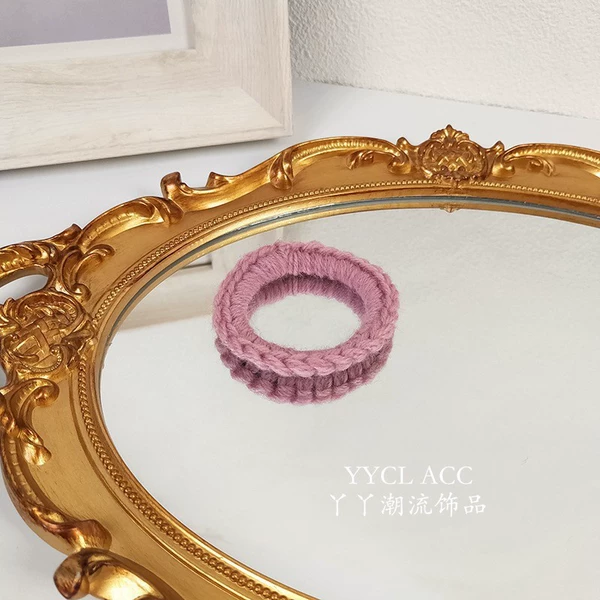 Wool coil (random color)