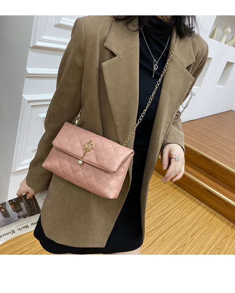 Small Pu Leather Pure Color Pearl Diamond Chain Bag Hander Bag display picture 4