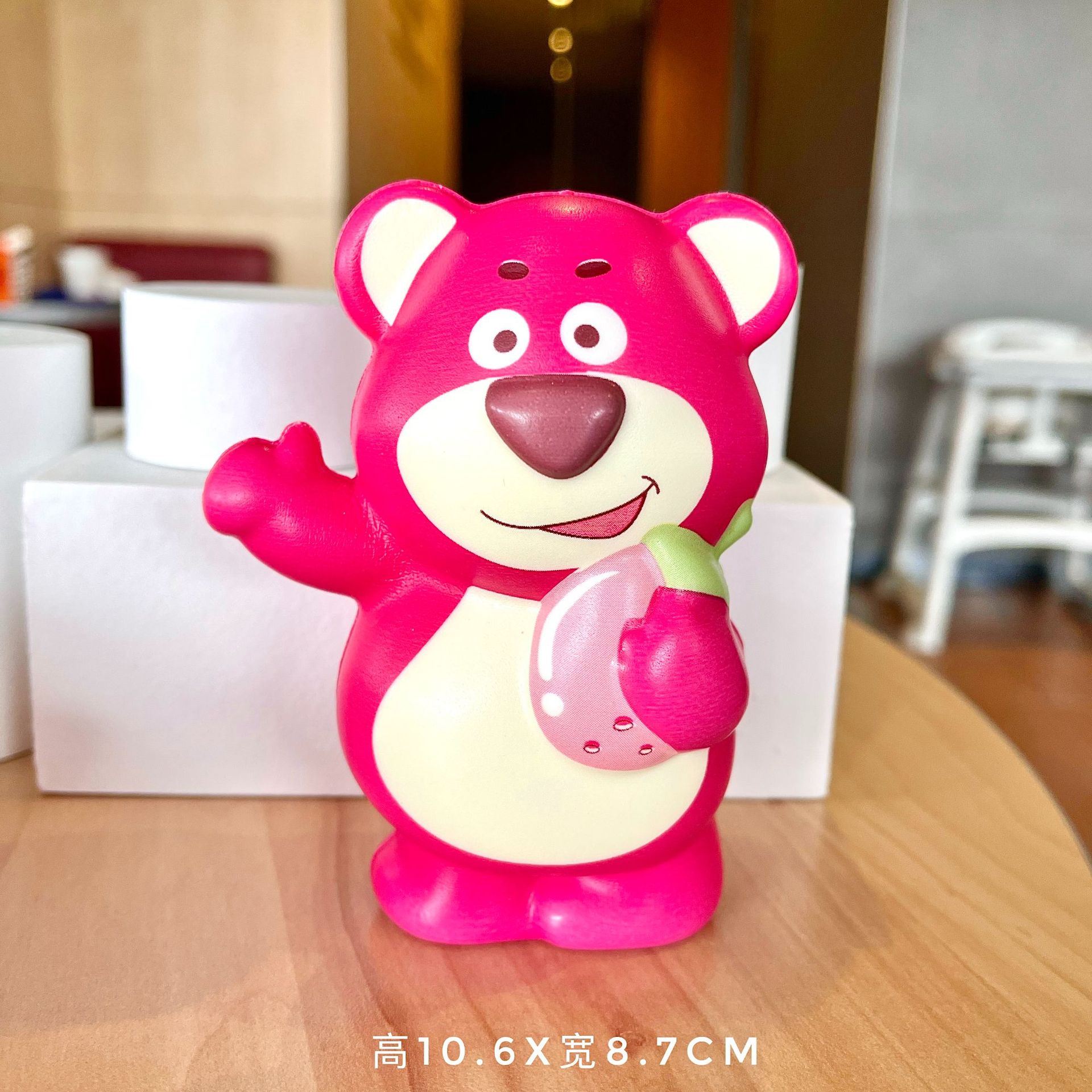 Strawberry bear party pinch [standing holding strawberry]