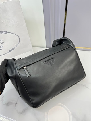 One-shoulder bag