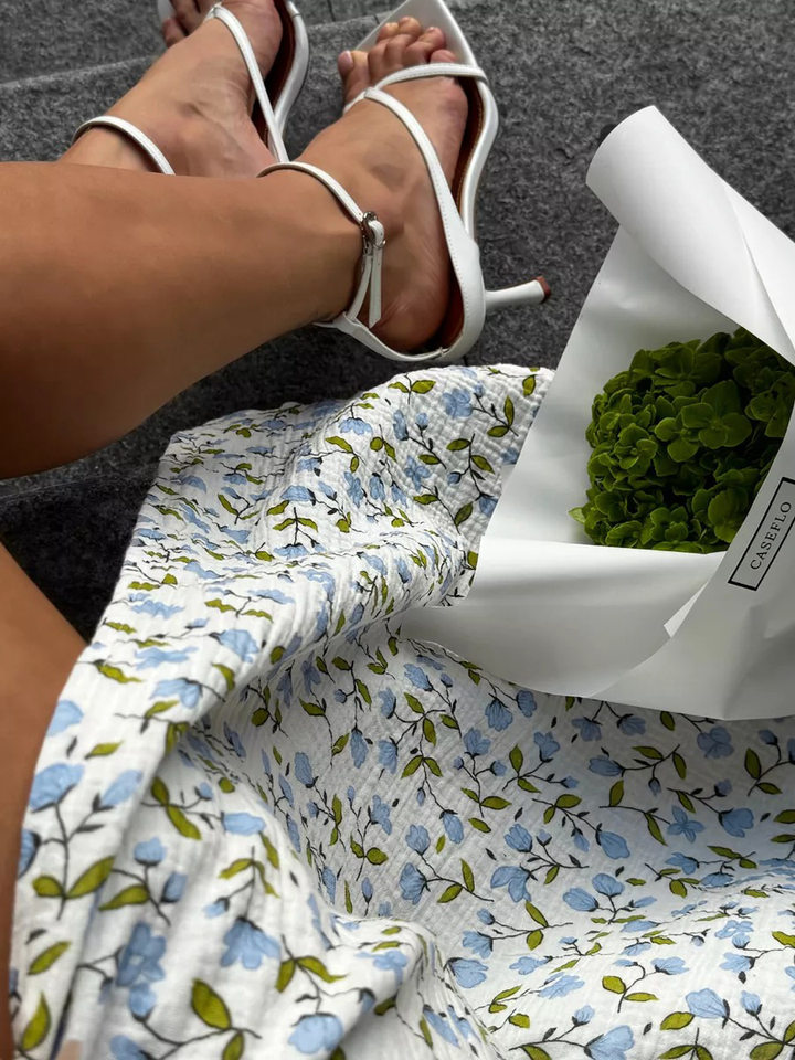 Đầm liền cotton in hoa cổ chữ V tay bồng buộc dây lưng cao — Hoa oải hương, Hoa tulip màu hồng, Màu be, Màu hồng chi tiết 117