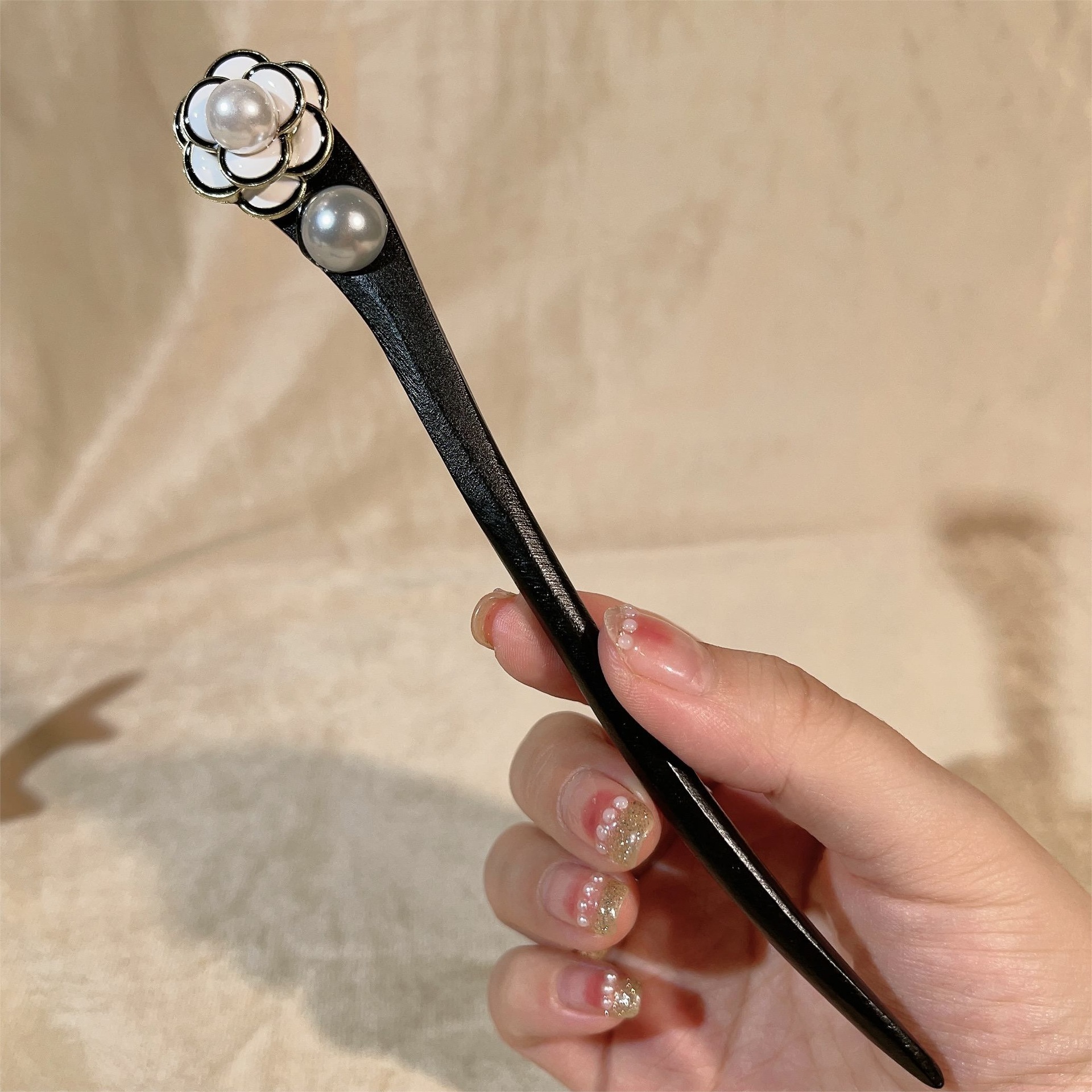 Horquilla de camelia, estilo antiguo negro, bola simple, accesorios para el cabello, placa de sentido avanzado, horquilla, tocado, temperamento, horquilla Hanfu