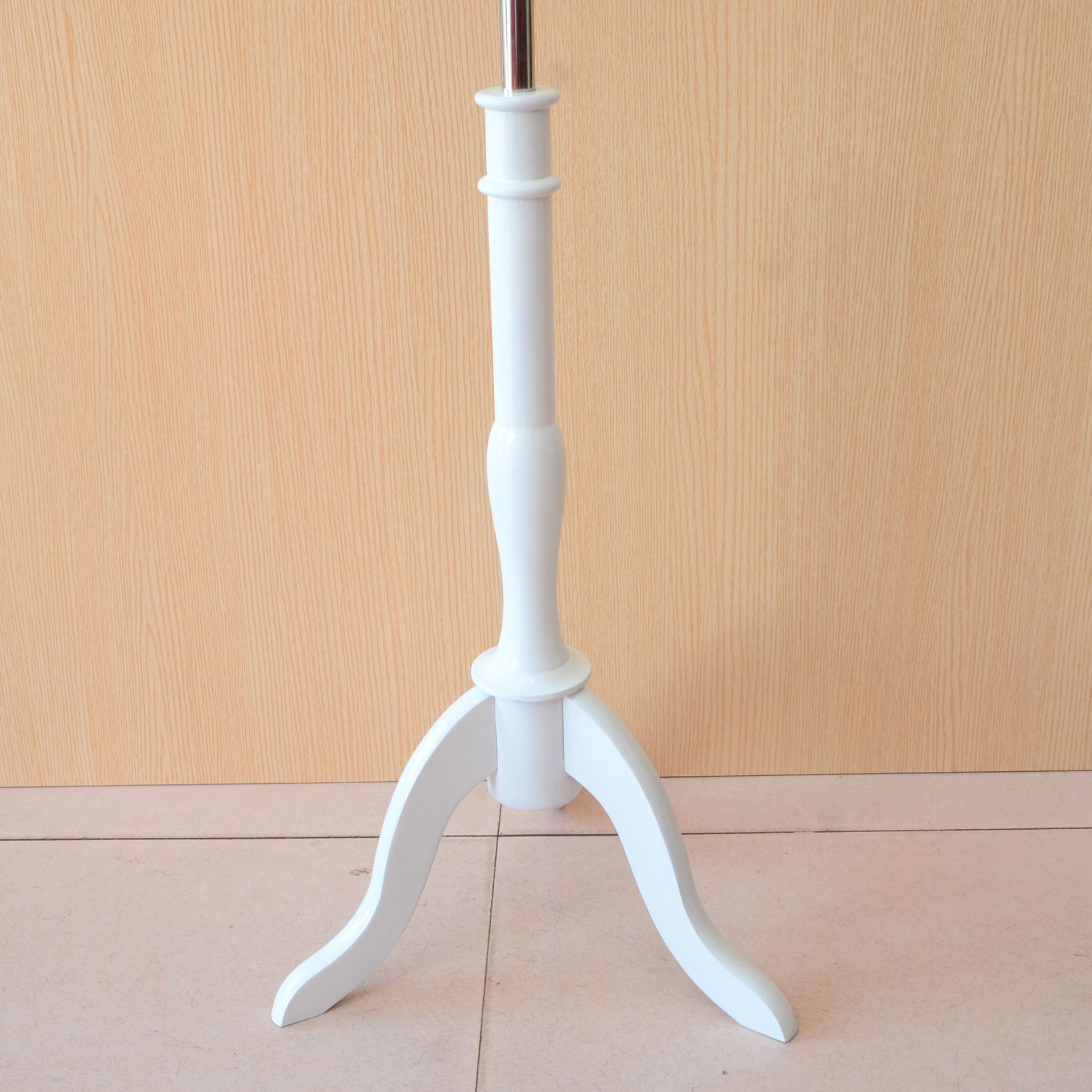 Modelo de tela de medio cuerpo soporte de base de triángulo tienda de ropa niños y niñas Accesorios de plataforma para niños base de trípode de madera maciza