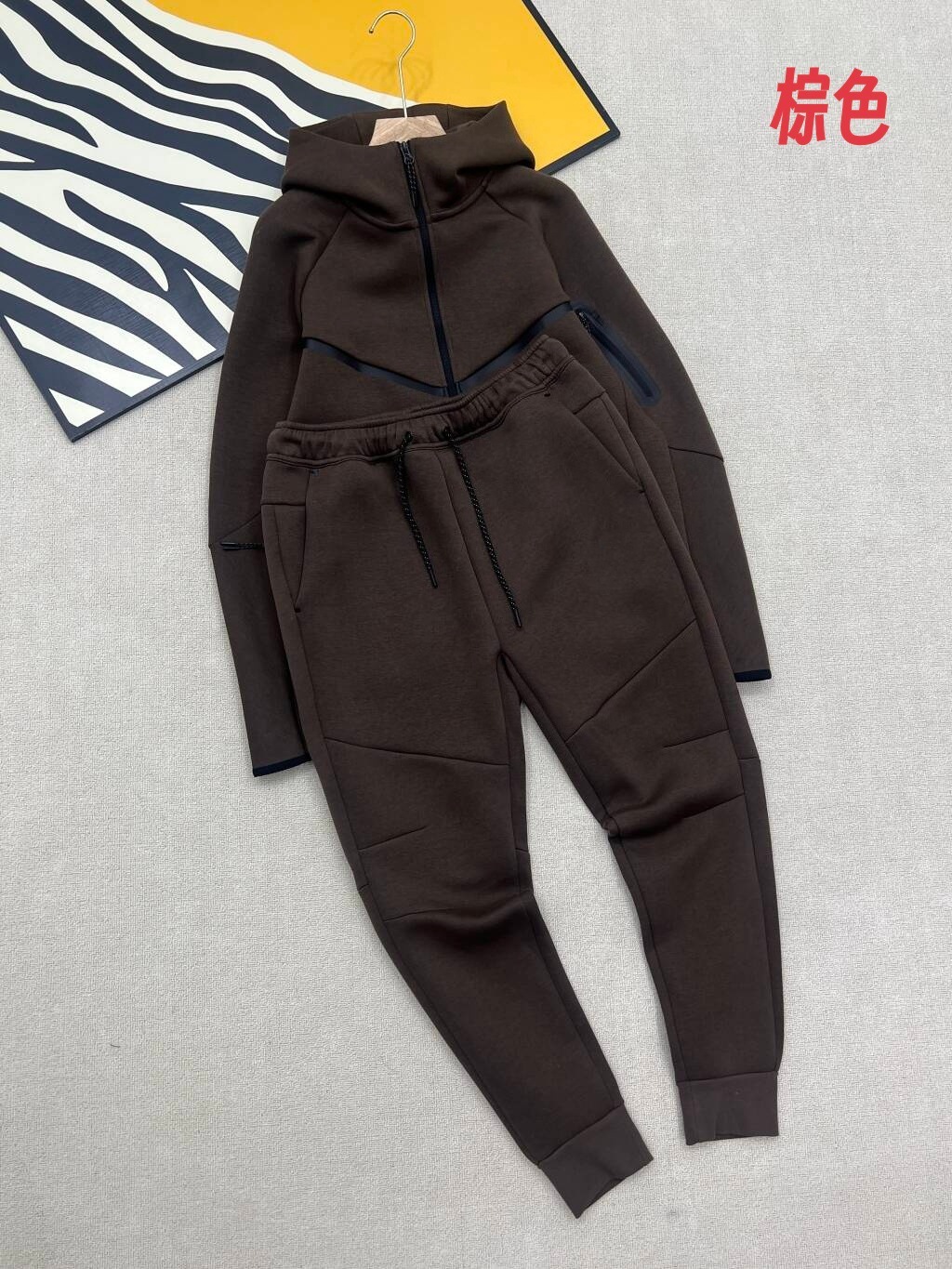 09 Bolsillo de goma a juego de color de punto para hombre, nuevos pantalones casuales transpirables, traje deportivo de entrenamiento de carrera 50