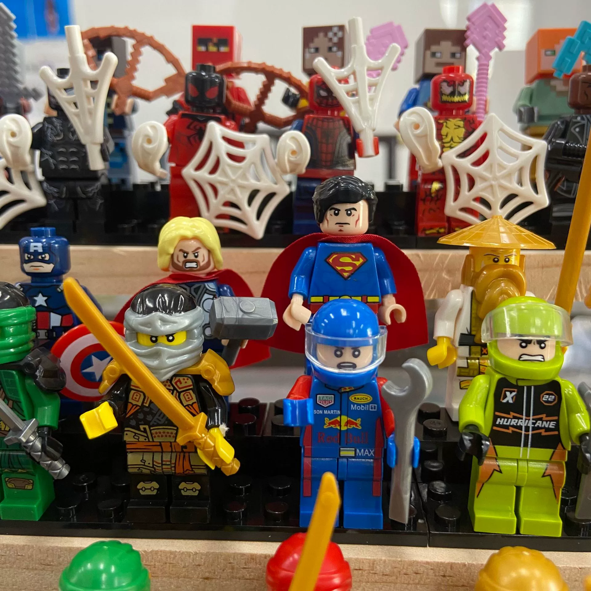 (Cross-border trading), constructor, minifigures, weapon, small particles