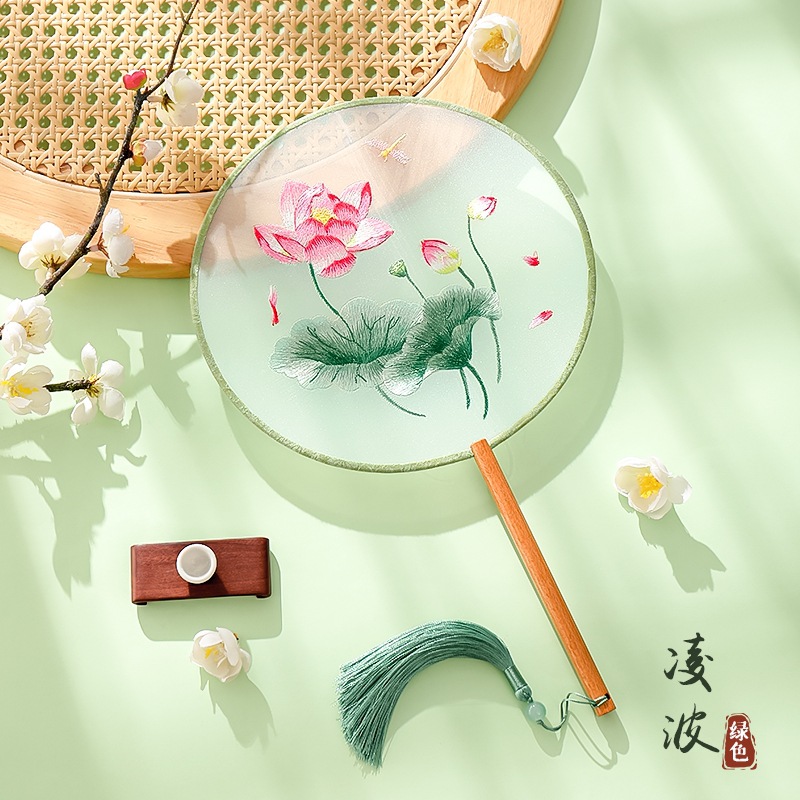 Fan de grupo bordado antiguo ventilador de baile chino estilo Han cheongsam doble cara Suzhou bordado ventilador redondo de danza infantil al por mayor