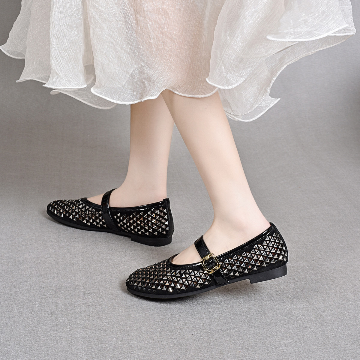 Giày Mary Jane nữ đế bệt mũi tròn quai ngang đính đá rhinestone — màu đen