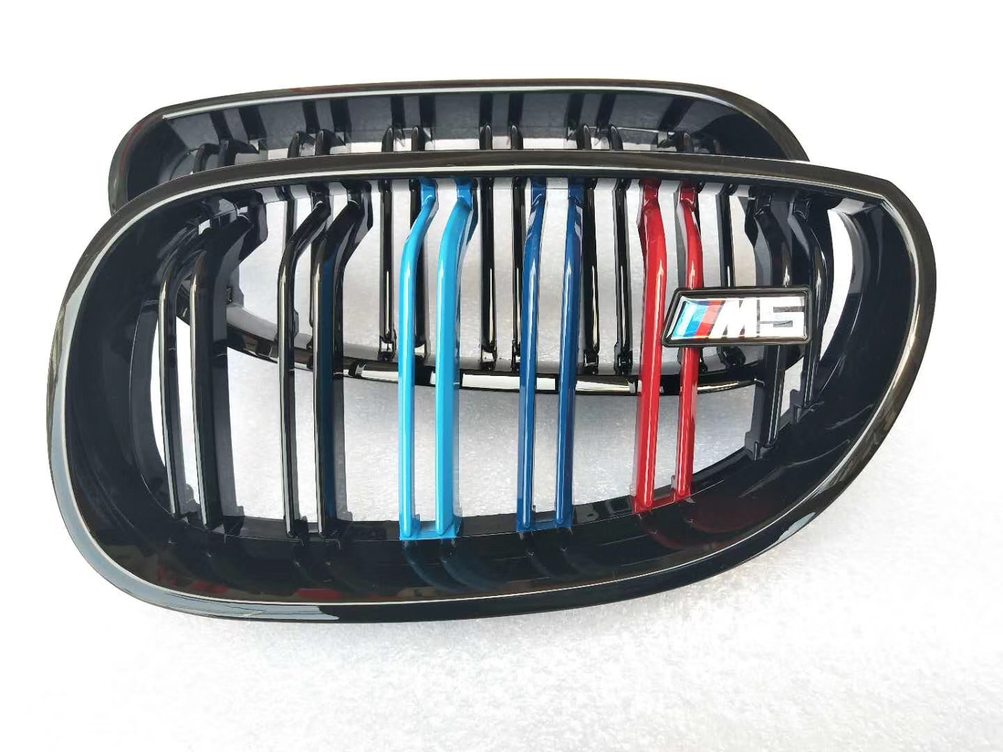 Big Surrounded | 迪卡欣 Upgrade to M5/1M - unpainted-tricolor-grille