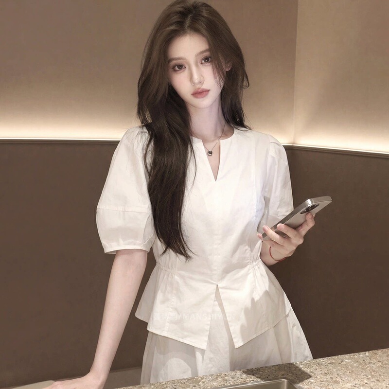 2026 Summer New Minimalist Style White Puff Sleeve Waist-Cinching Shirt for Women, Slimming and Versatile, Elegant High-End Top 2026 Summer New Minimalist Style White Puff Sleeve Waist-Cinching Shirt for Women, Slimming and Versatile, Elegant High-End Top