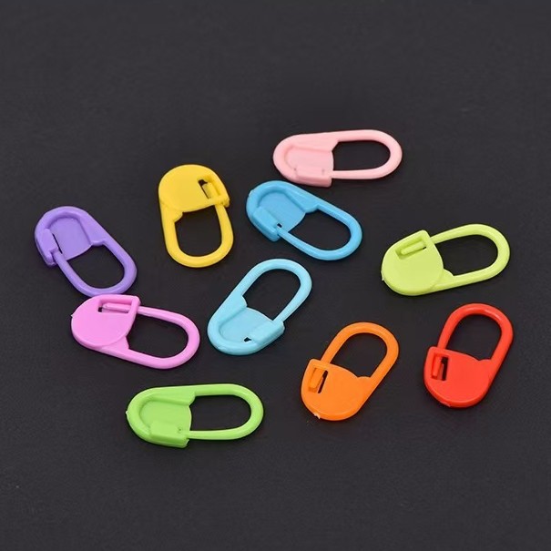 Botón de marca de plástico de color hecho a mano DIY herramienta de tejido botón de marca pin crochet lana suéter contar trenzado