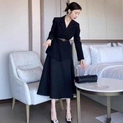 法式高级感套装裙女秋季2025新款赫本风职场小香风气质西装两件套