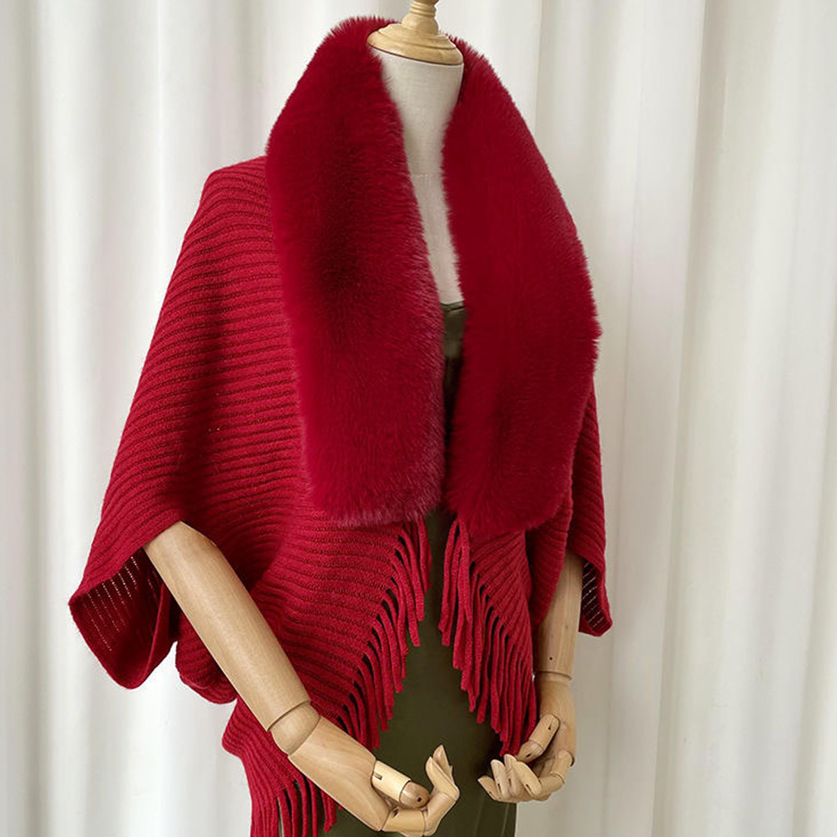 Otoño y invierno nuevo cuello de lana chal clásico de color sólido bordado cuello de lana con bufandas capa capa