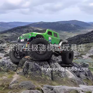 1/10 Ruitai RGT 18100 pedal four-wheel drive reverse transmission drive strong climbing car rc remote control model climbing car