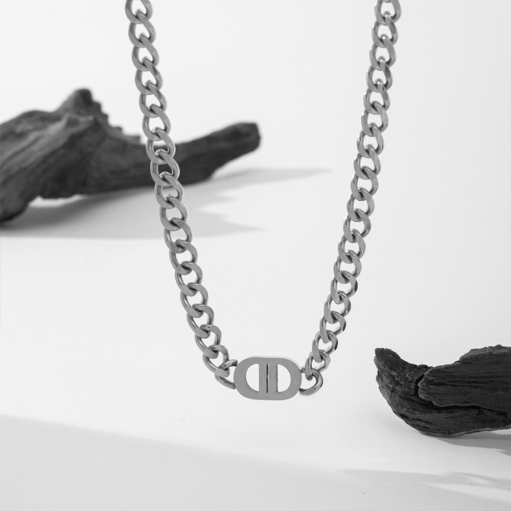 Pulsera de Acero de Titanio de Dongguan, Estilo Europeo y Americano, Diseño de Doble Cadena con Cuchillas, Exagerada, Hip-Hop, para Otoño e Invierno, No se Destiñe, para Mujer