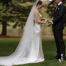 新娘结婚头纱单双层长款简约素纱大拖尾头纱网红拍摄简约婚纱礼服