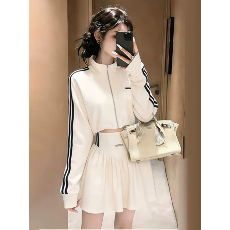 European-style Casual Sports Suit For Women, 2026 Spring And Autumn New Korean-style Slim-fit Striped Stand-collar_ecoleips.com