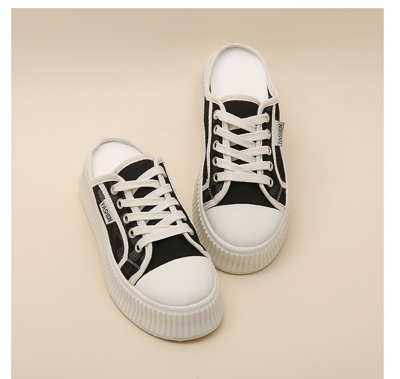 Τα γυναικεία εξωτερικά ενδύματα με διχτυωτές μύτες και μισές παντόφλες είναι μοντέρνα το καλοκαίρι του 2023, νέες χοντρές σόλες, χωρίς τακούνι και λευκά παπούτσια για τεμπέληδες_voghion.com