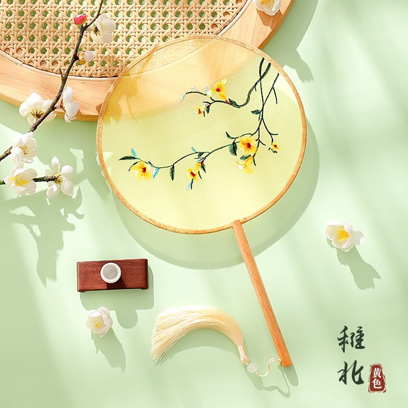 Fan de grupo bordado antiguo ventilador de baile chino estilo Han cheongsam doble cara Suzhou bordado ventilador redondo de danza infantil al por mayor