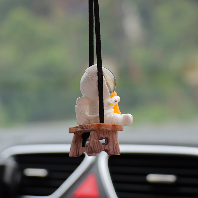 Wholesale a generation of creative astronaut car accessories car hanging car interior pendant car pendant car Crane