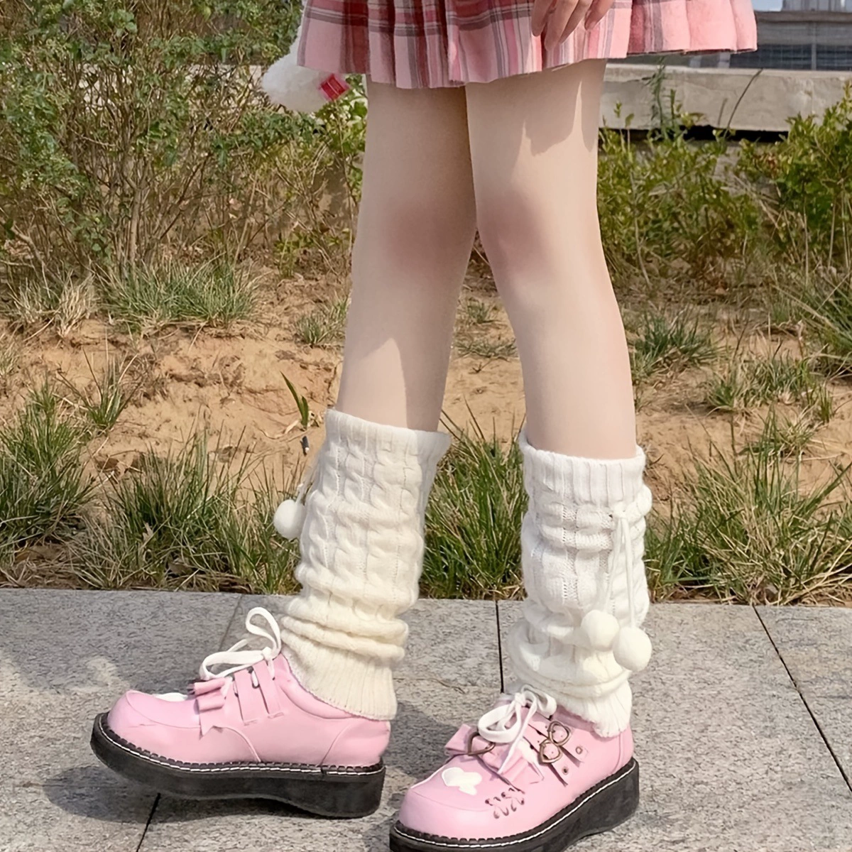 Cute keep warm white gaiters