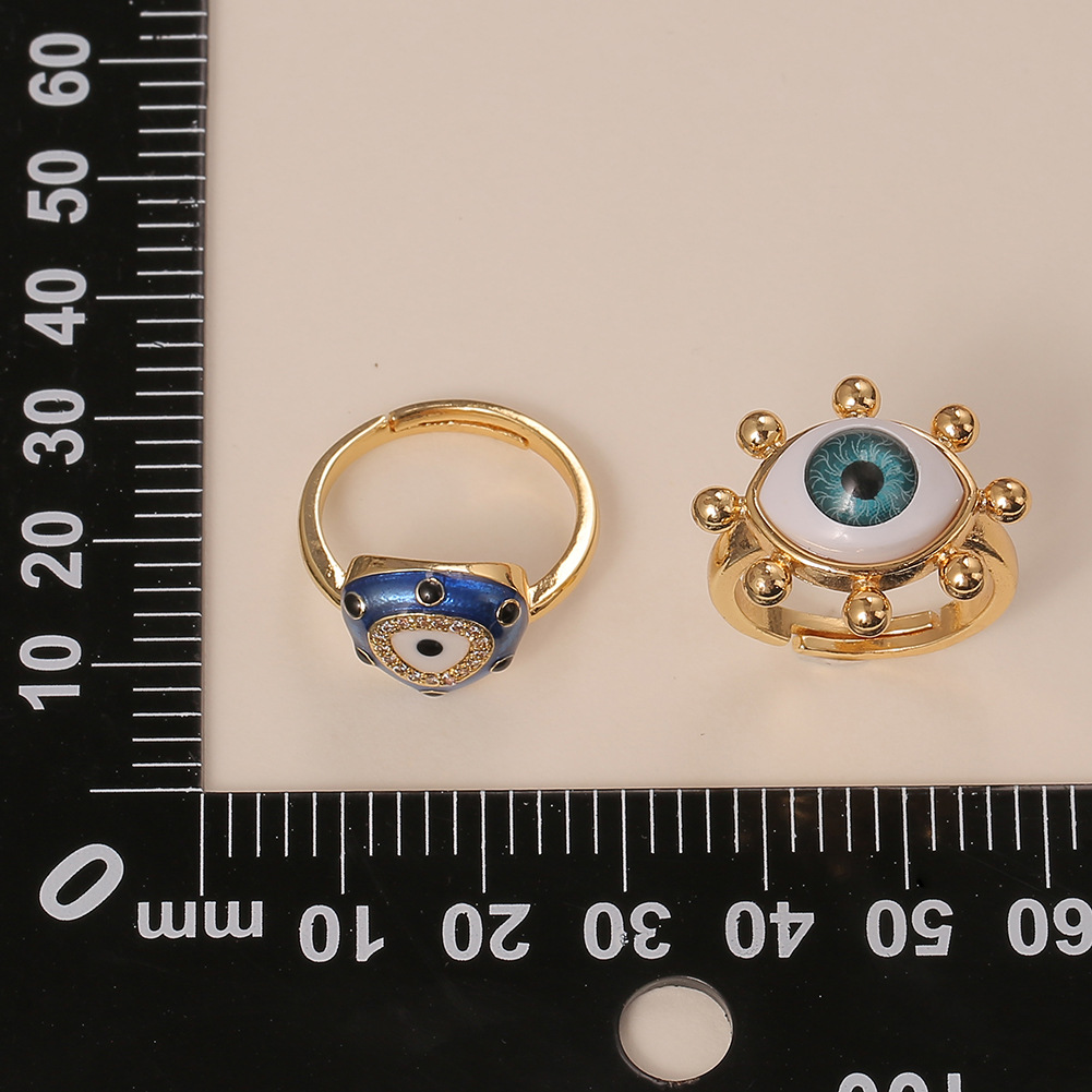 Fashion Vintage Geometric Eye Copper Inlaid Zircon Ring Wholesale Nihaojewelry display picture 1