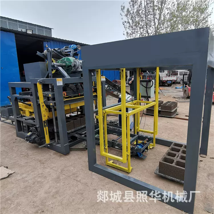 QTJ4-25 中型全自动多功能机械混凝土空心实心砖铺路砖制砖机