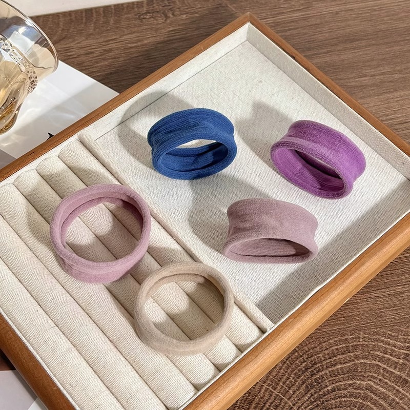 Anillo de cabello ultra ancho sin costuras jacquard de alta elasticidad duradera cuerda de cabeza para mujeres 2025 nueva piel sensación de cabello cola de caballo cubierta de cuero