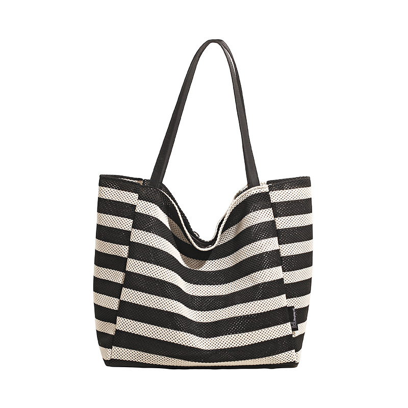 Rayas blancas y negras