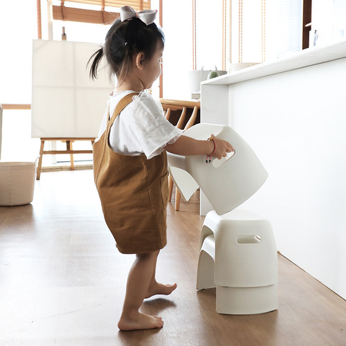 Japanese-style thickened children's stool, children's foot-stepping small stool, toilet non-slip stool, home shoe changing stool, door wearing shoe stool