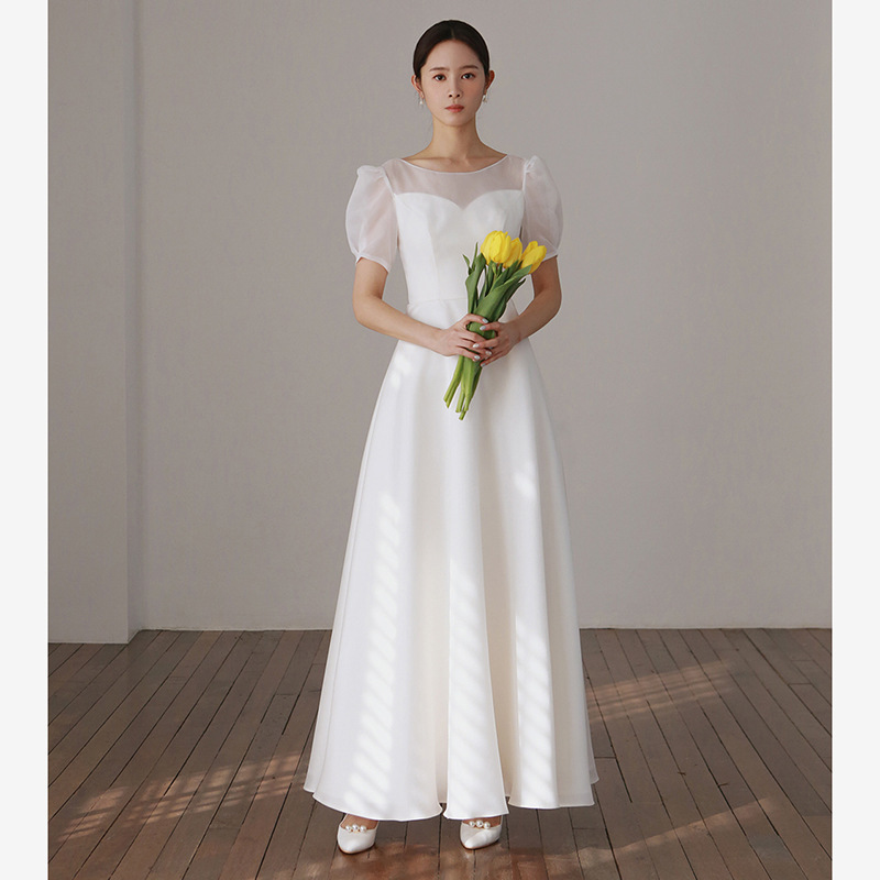 French-Style Light Wedding Dress 2026 New Satin Simple White Reception Travel Photography Outdoor Going-Out Dress Physical Store Supply