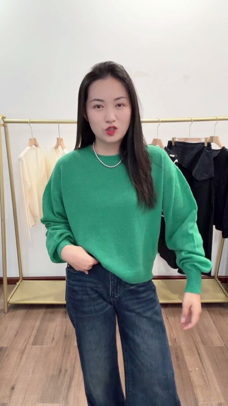 All-wool comfort lantern sleeve crew neck base layer 62.5kg No returns or exchanges 9.15